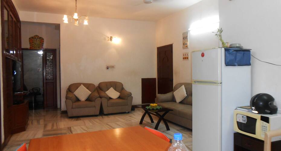Guest Stay- Golden Gate Apartment, Chennai 5